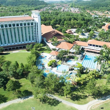 Nilai Springs Resort Hotel Extérieur photo