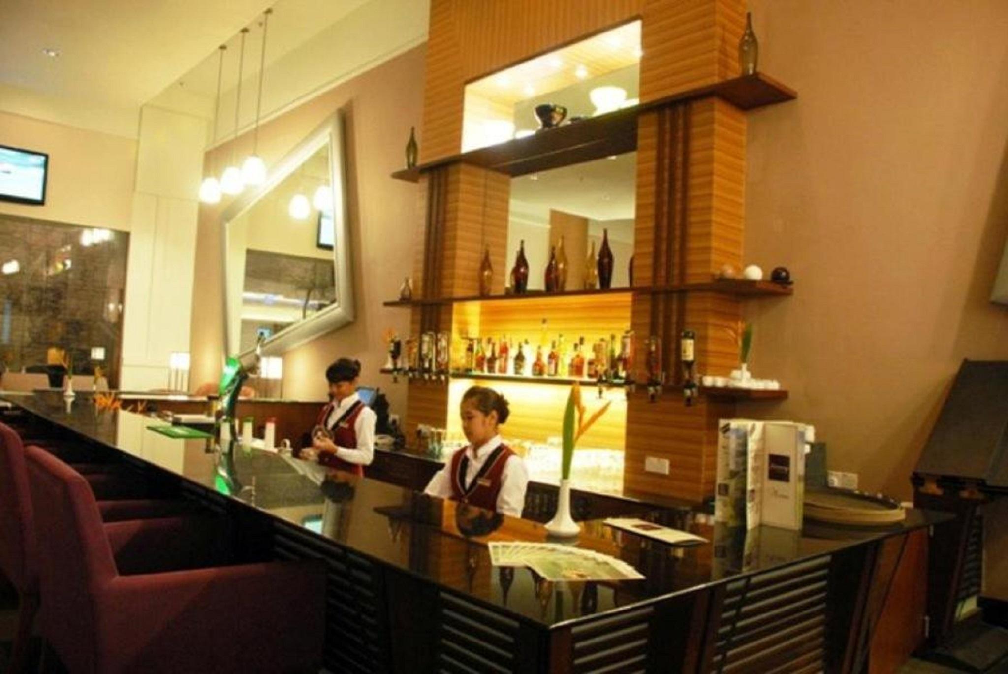 Nilai Springs Resort Hotel Extérieur photo