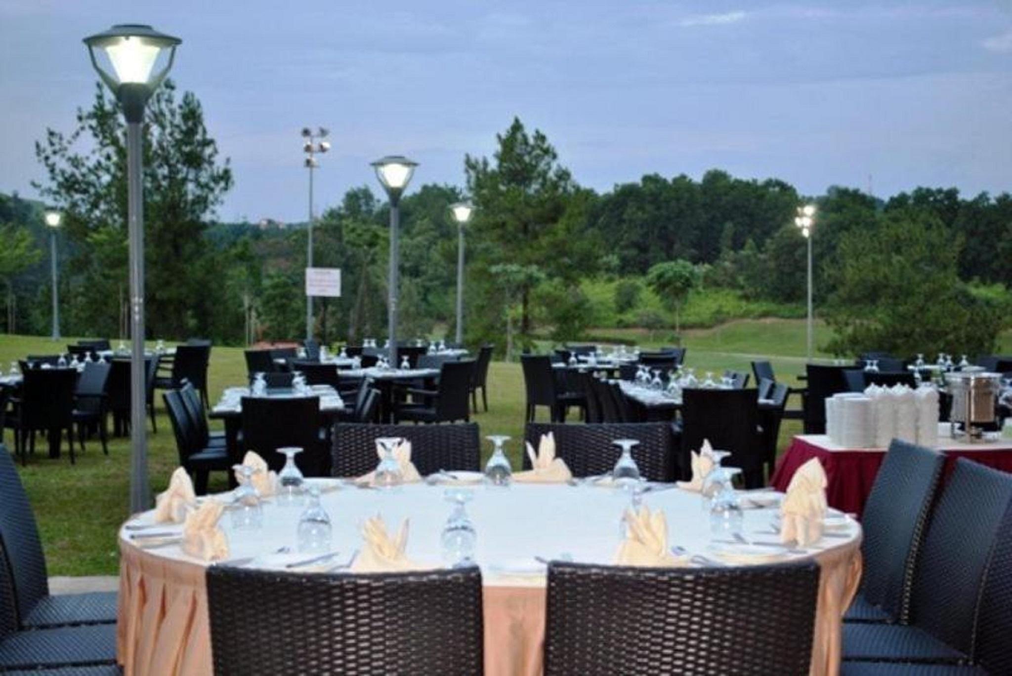 Nilai Springs Resort Hotel Extérieur photo