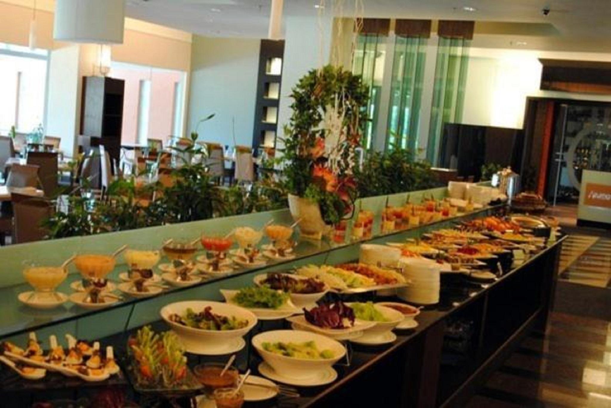 Nilai Springs Resort Hotel Extérieur photo