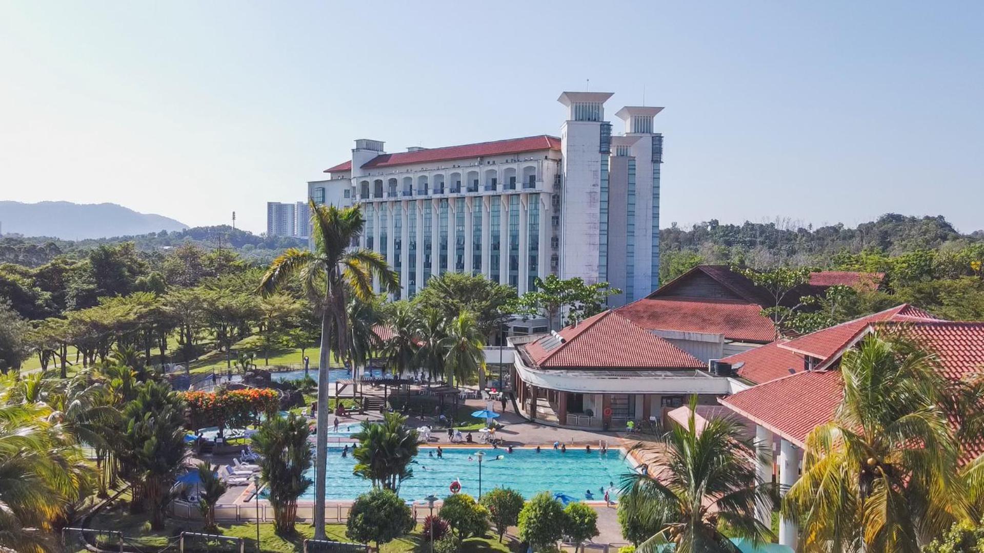 Nilai Springs Resort Hotel Extérieur photo