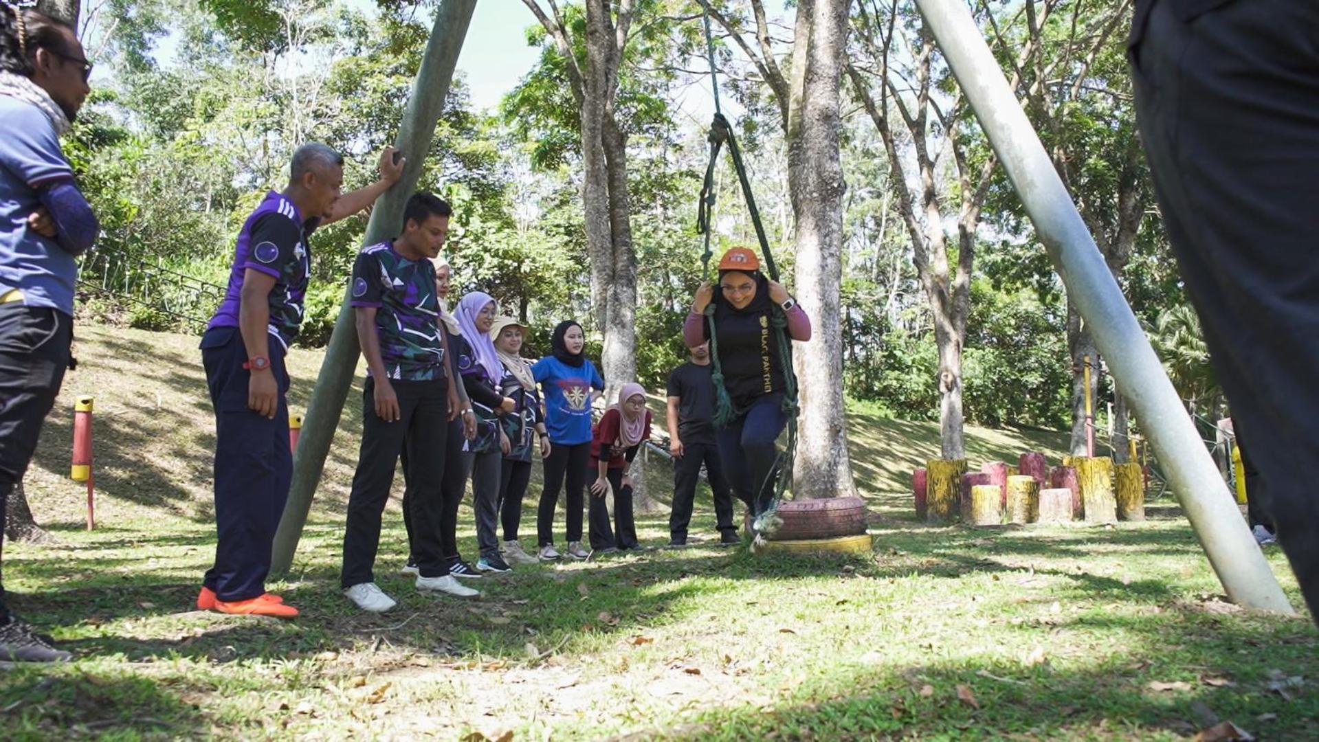 Nilai Springs Resort Hotel Extérieur photo