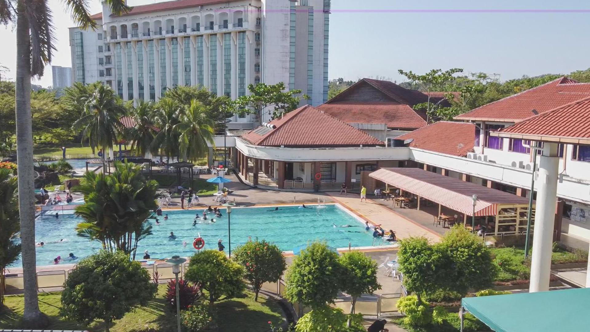 Nilai Springs Resort Hotel Extérieur photo