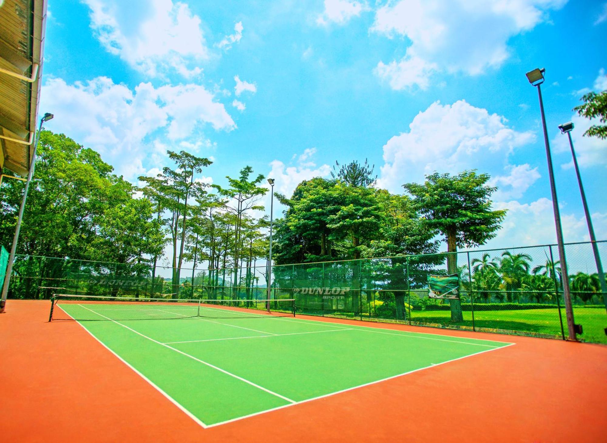 Nilai Springs Resort Hotel Extérieur photo