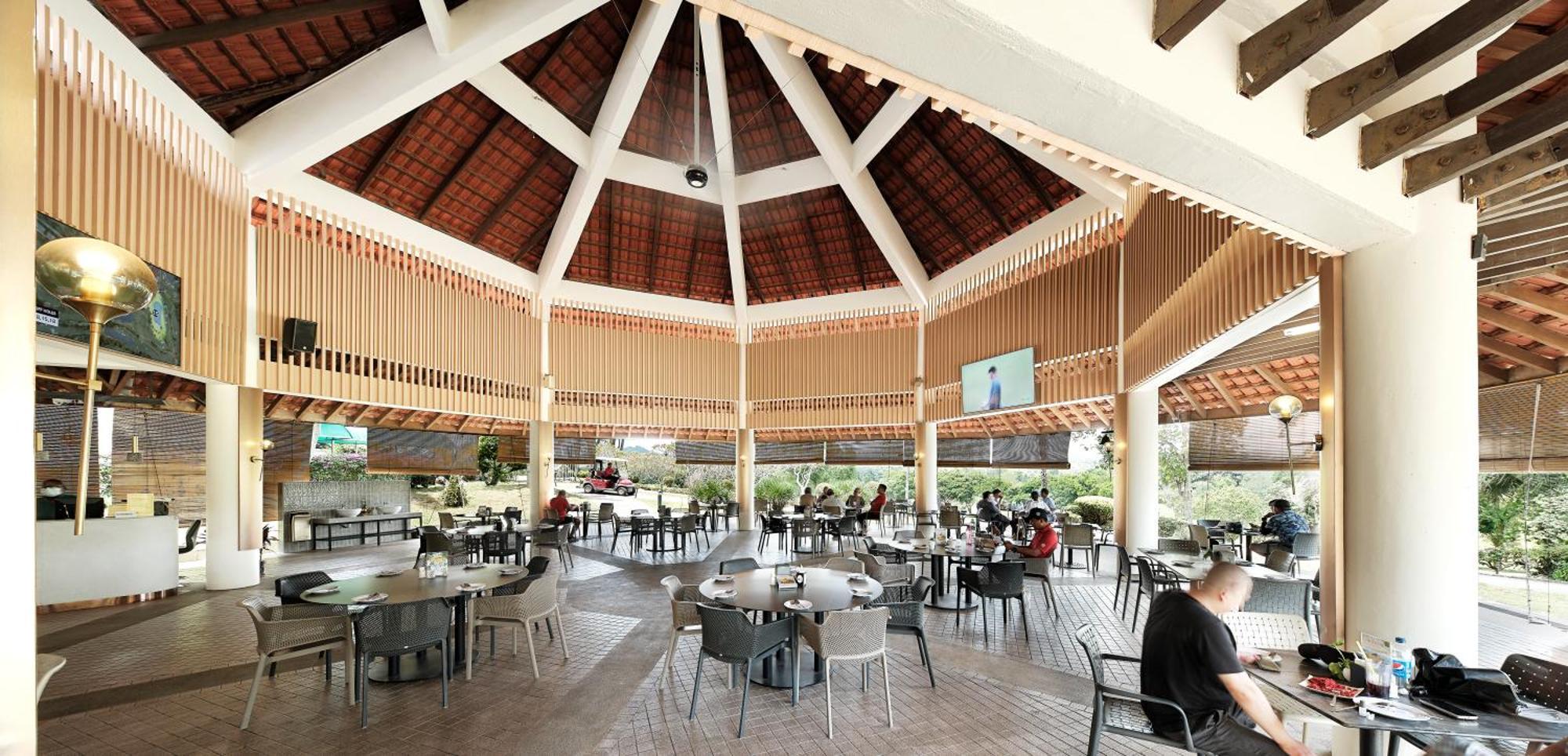 Nilai Springs Resort Hotel Extérieur photo