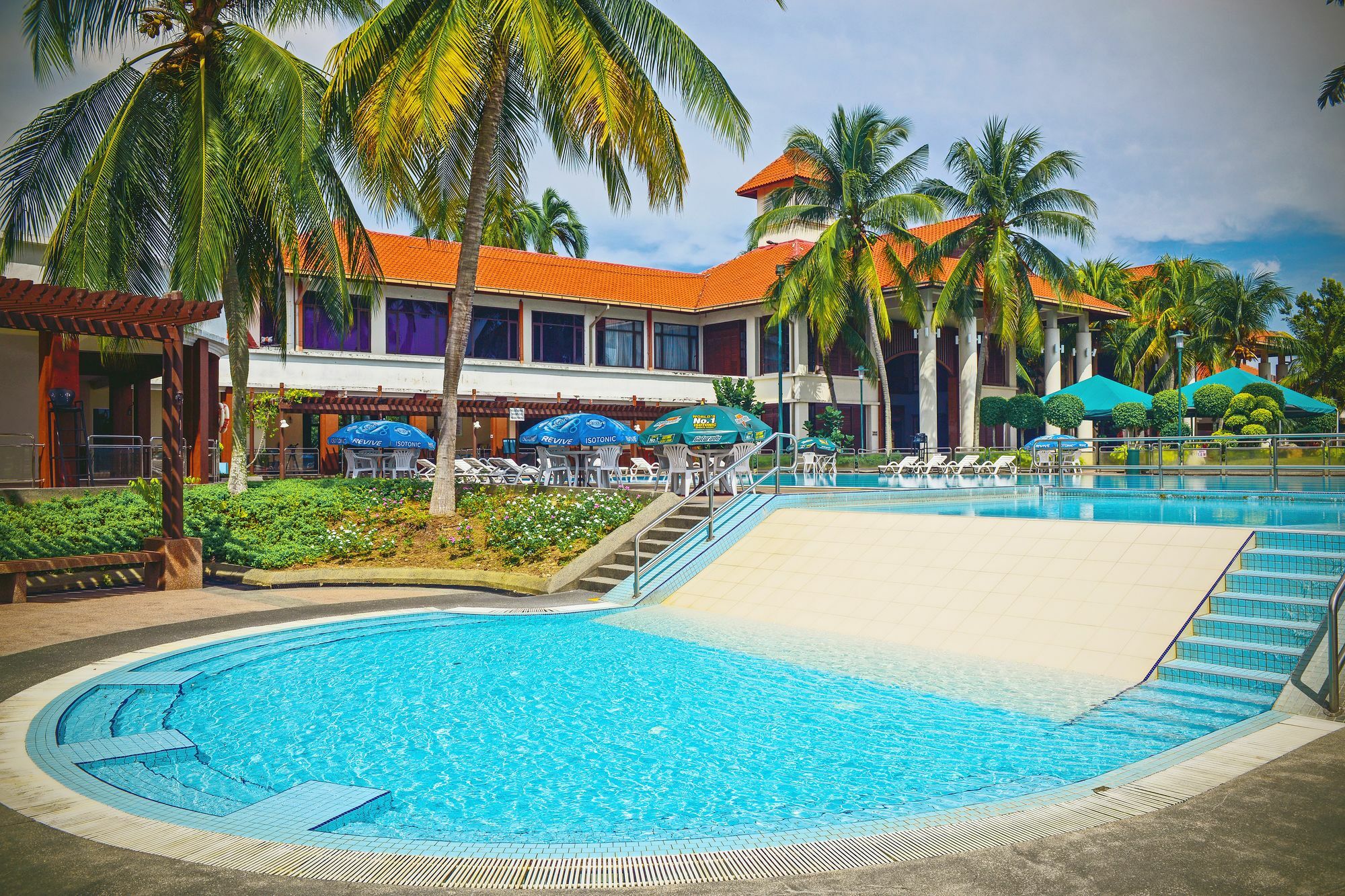 Nilai Springs Resort Hotel Extérieur photo